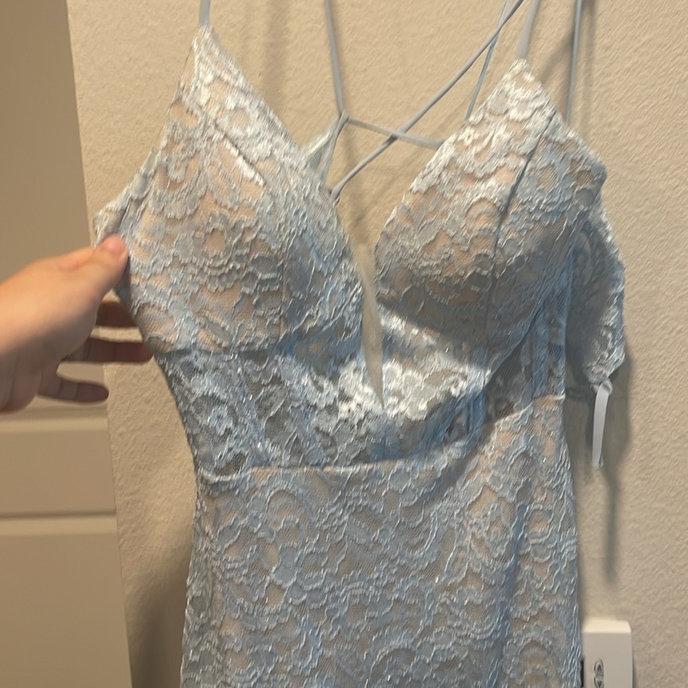 Dress - Picture 3 of 4